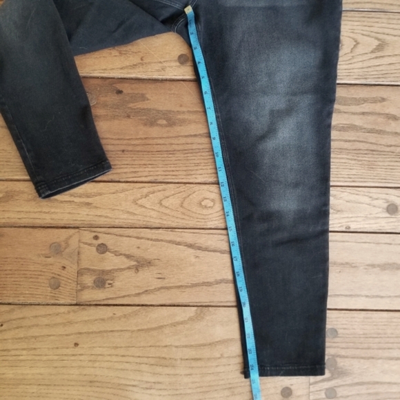 Nygard jeggings black denim with fade with size large 14/16 EUC - Picture 5 of 5